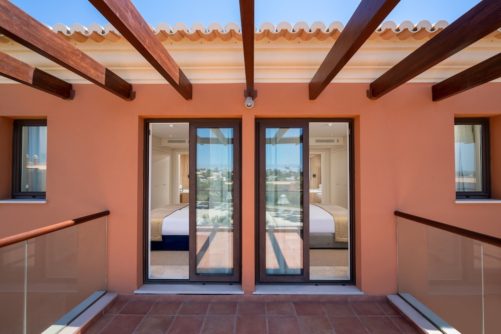 Monte Santo Resort — Hotel rooms in Carvoeiro, Faro