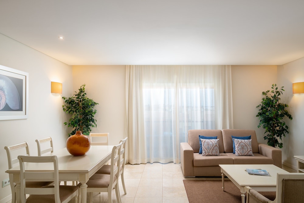 Monte Santo Resort — Hotel rooms in Carvoeiro, Faro