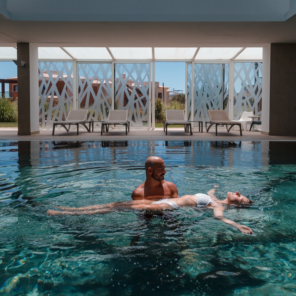Monte Santo Resort — Swimming pool in Carvoeiro, Faro