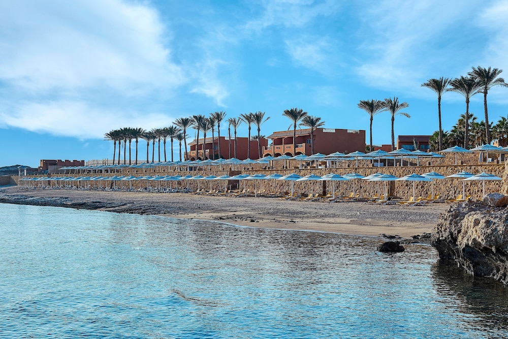JAZ Grand Marsa - All inclusive — Beach in El Quseir, Red Sea