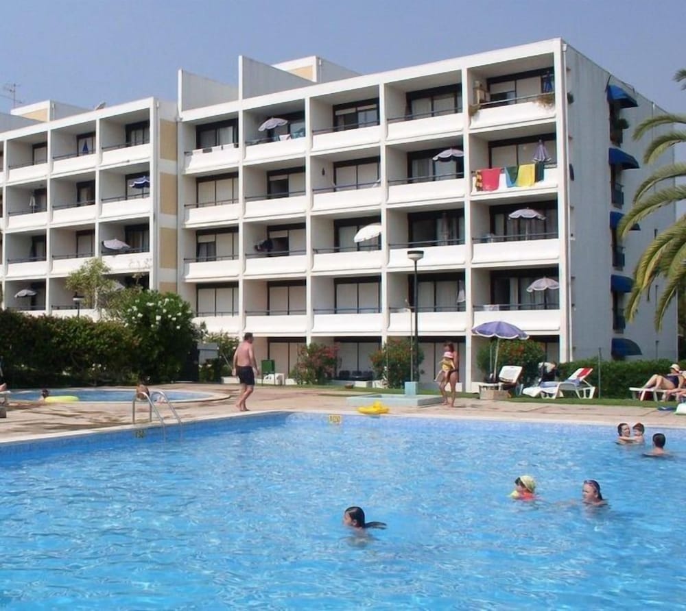 Parque Mourabel- Pe Do Lago- Oasis Village — Swimming pool in Vilamoura, Faro