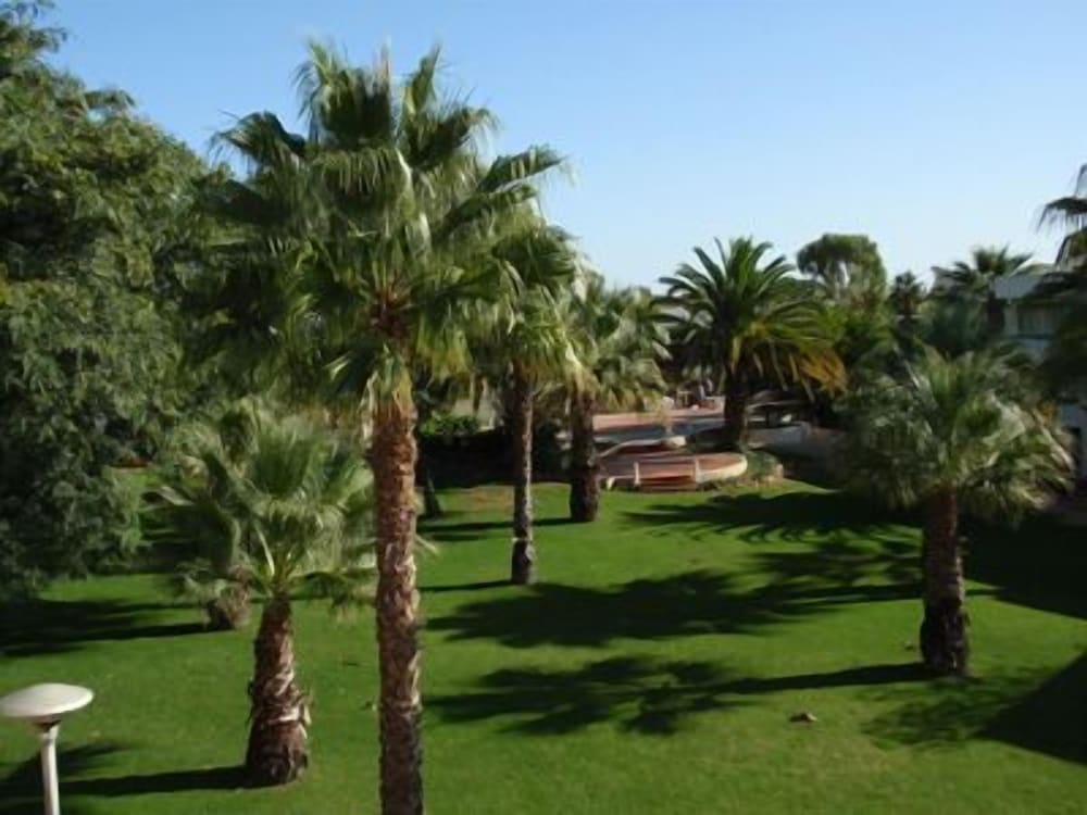 Parque Mourabel- Pe Do Lago- Oasis Village — Sports & recreation in Vilamoura, Faro