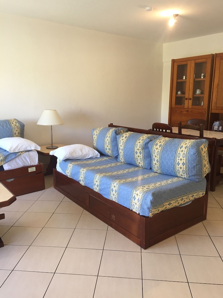 Parque Mourabel- Pe Do Lago- Oasis Village — Hotel rooms in Vilamoura, Faro