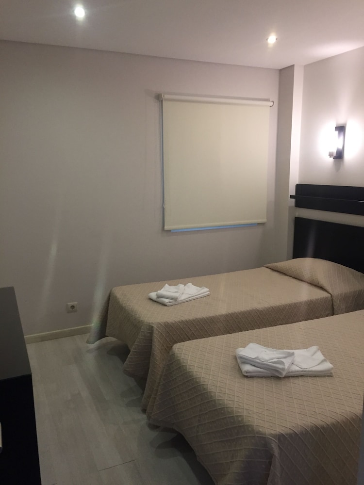 Parque Mourabel- Pe Do Lago- Oasis Village — Hotel rooms in Vilamoura, Faro