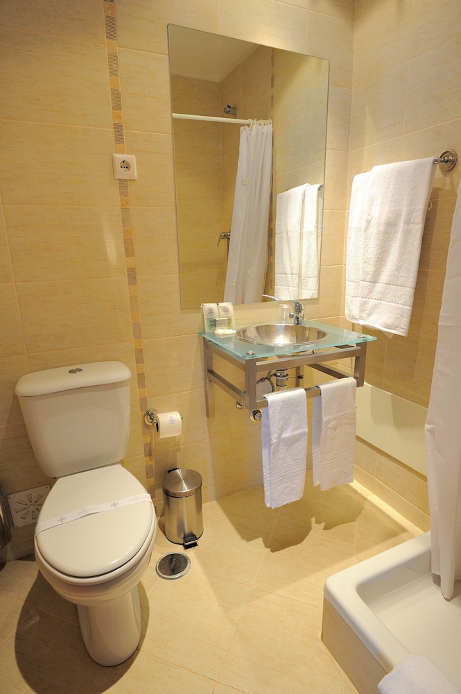 Oceano Atlantico Apartamentos Turisticos — Hotel rooms in Portimão, Faro
