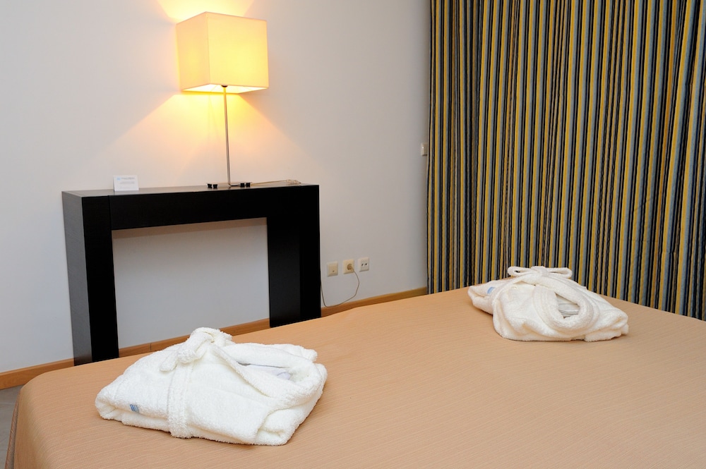Oceano Atlantico Apartamentos Turisticos — Hotel rooms in Portimão, Faro