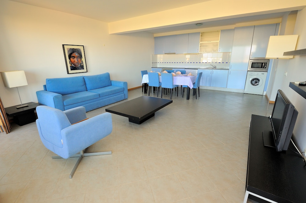 Oceano Atlantico Apartamentos Turisticos — Hotel rooms in Portimão, Faro