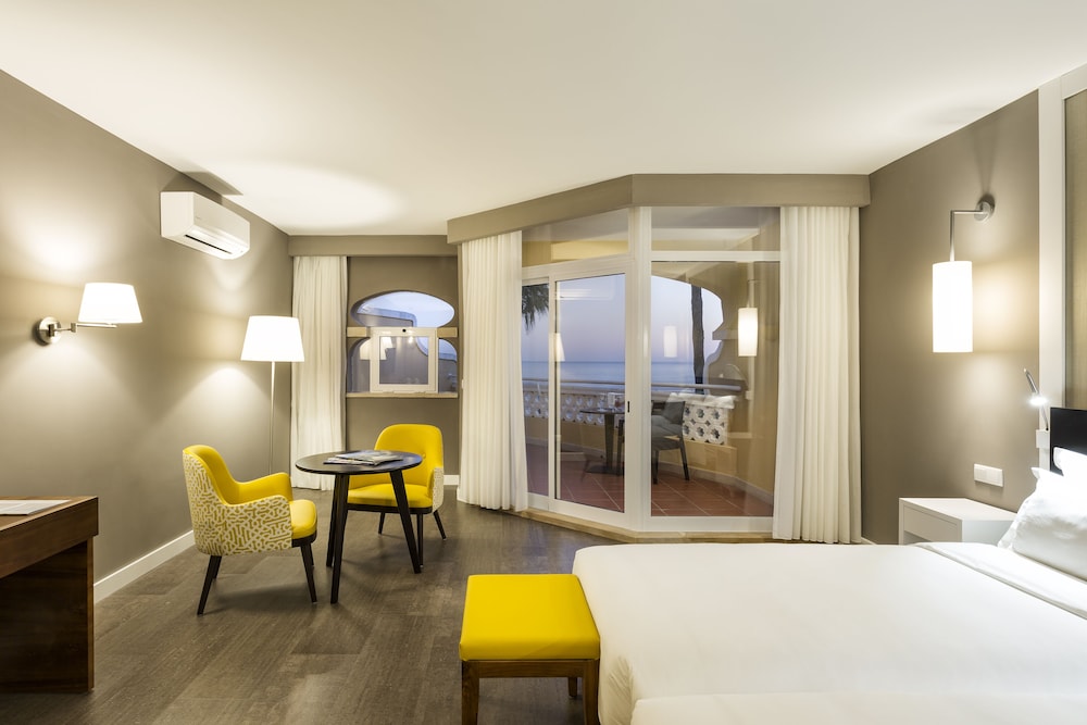 AP Oriental Beach - Adults Friendly — Hotel rooms in Portimão, Faro