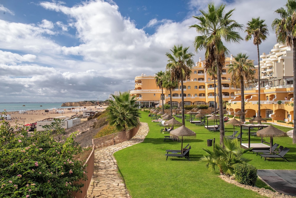 AP Oriental Beach - Adults Friendly — Beach in Portimão, Faro