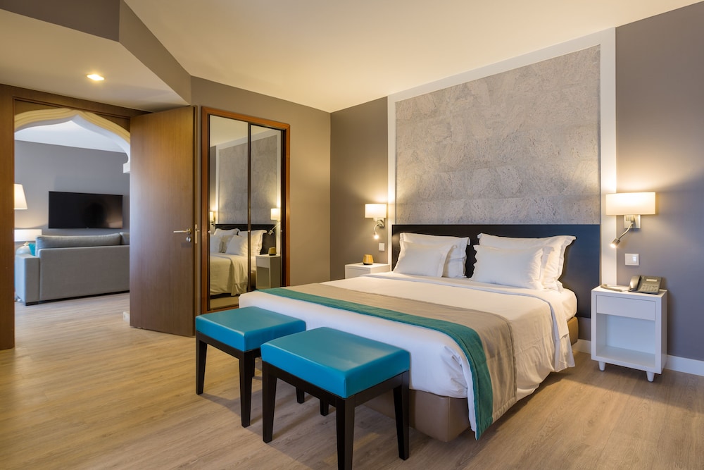 AP Oriental Beach - Adults Friendly — Hotel rooms in Portimão, Faro