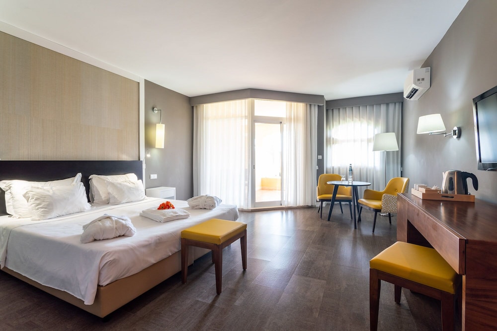 AP Oriental Beach - Adults Friendly — Hotel rooms in Portimão, Faro