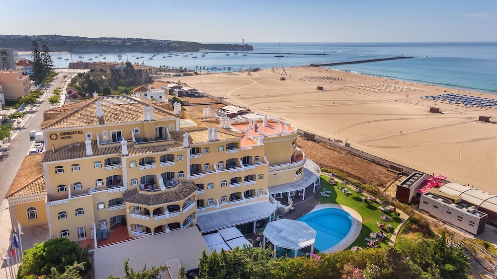 AP Oriental Beach - Adults Friendly — Hotel building in Portimão, Faro