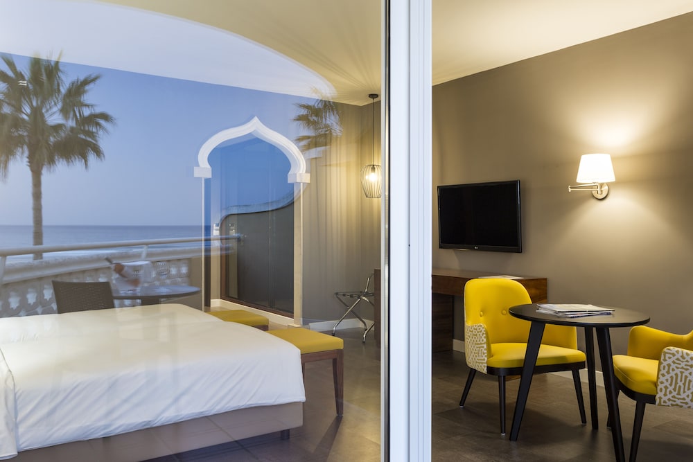 AP Oriental Beach - Adults Friendly — Hotel rooms in Portimão, Faro