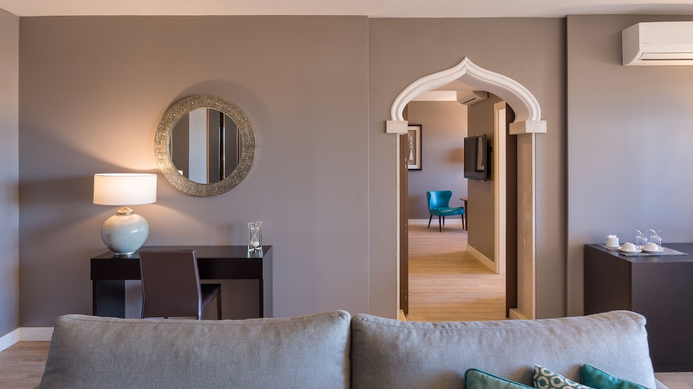 AP Oriental Beach - Adults Friendly — Hotel rooms in Portimão, Faro