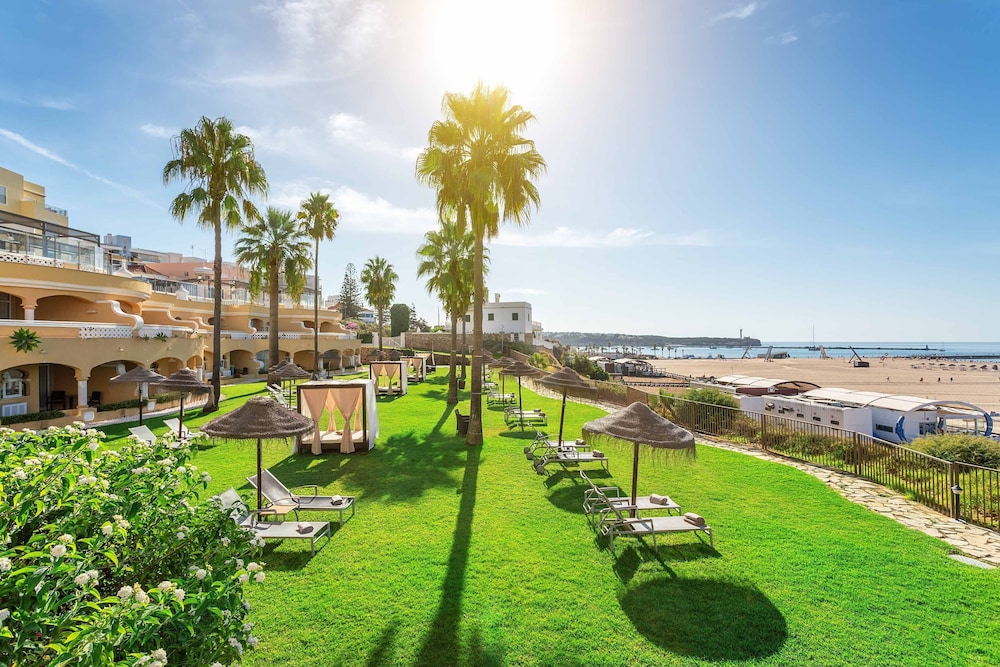 AP Oriental Beach - Adults Friendly — Beach in Portimão, Faro