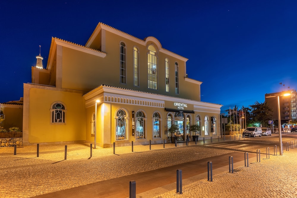 AP Oriental Beach - Adults Friendly — Hotel building in Portimão, Faro