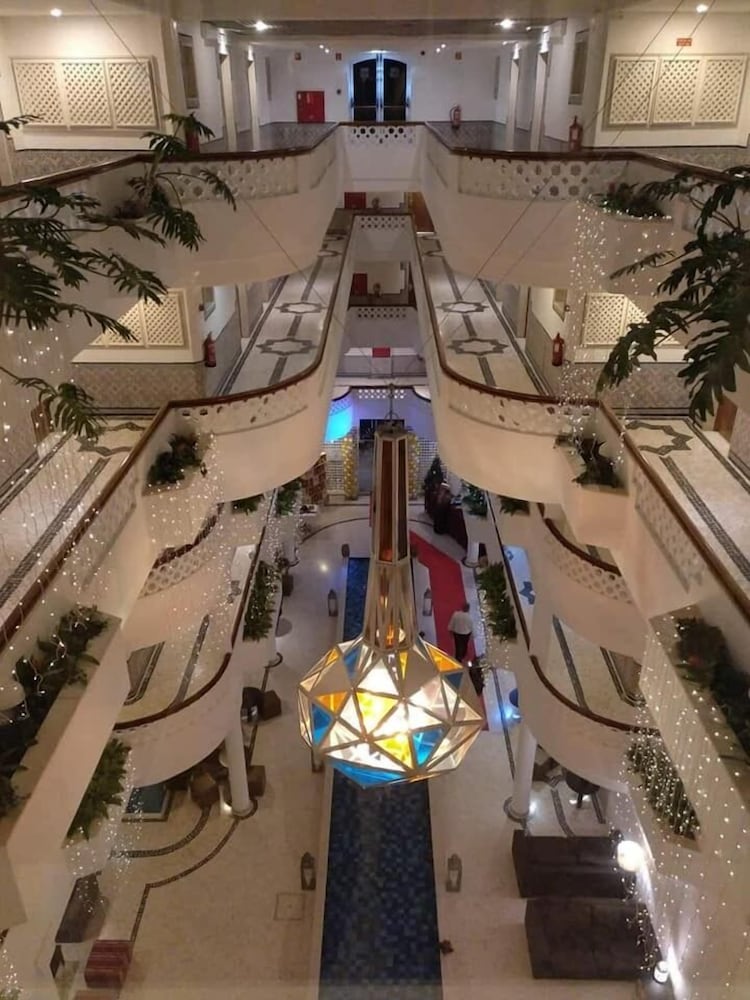 AP Oriental Beach - Adults Friendly — Hotel building in Portimão, Faro