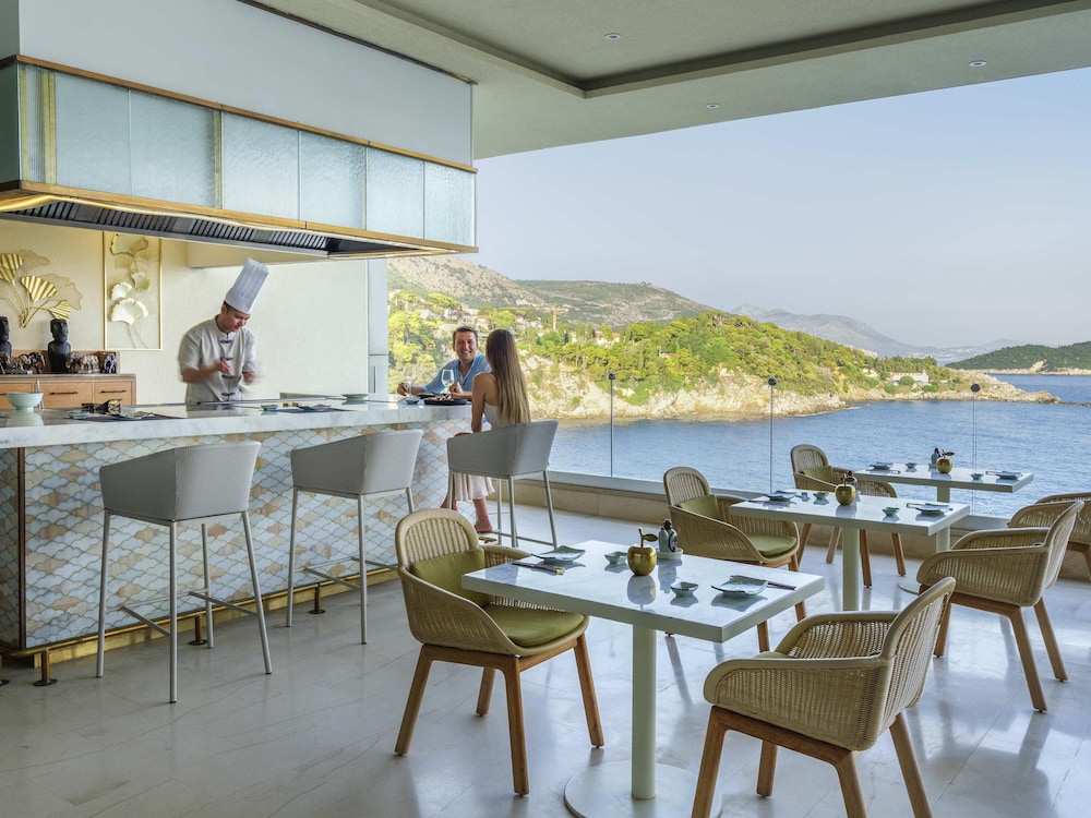 Rixos Premium Dubrovnik — Restaurant & bars in Dubrovnik, Dubrovnik-Neretva
