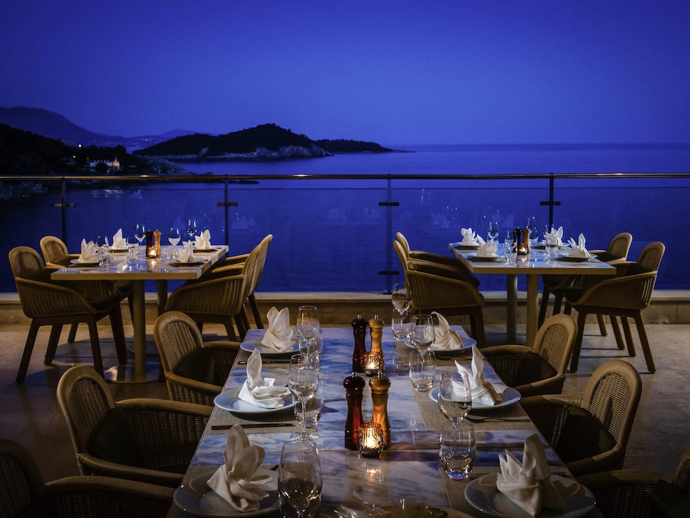 Rixos Premium Dubrovnik — Restaurant & bars in Dubrovnik, Dubrovnik-Neretva