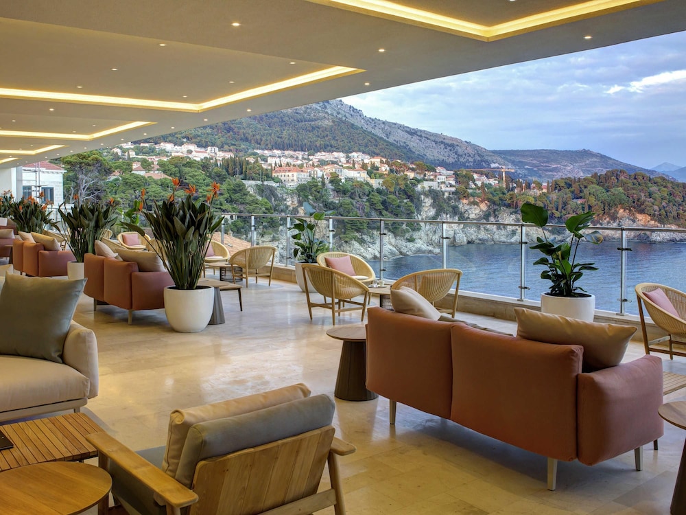 Rixos Premium Dubrovnik — Restaurant & bars in Dubrovnik, Dubrovnik-Neretva