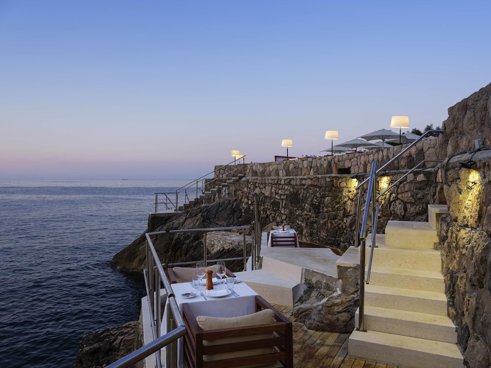 Rixos Premium Dubrovnik — Restaurant & bars in Dubrovnik, Dubrovnik-Neretva