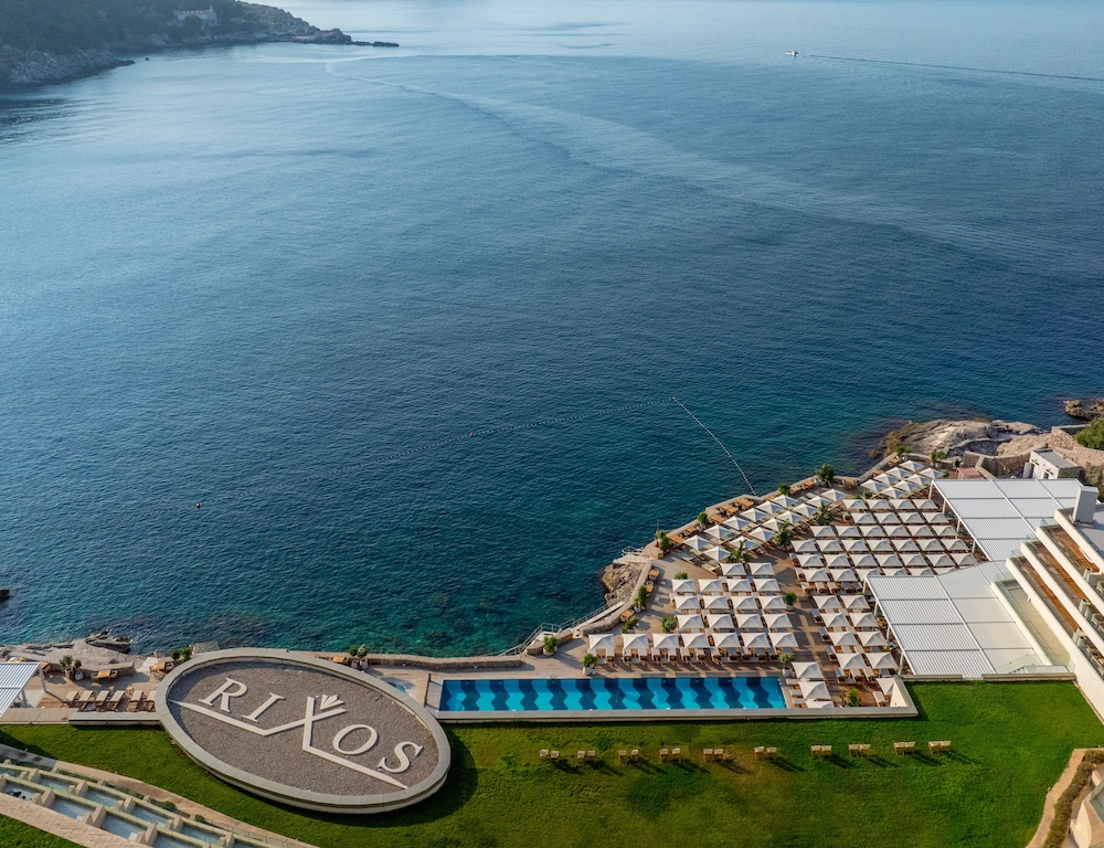 Rixos Premium Dubrovnik — Swimming pool in Dubrovnik, Dubrovnik-Neretva