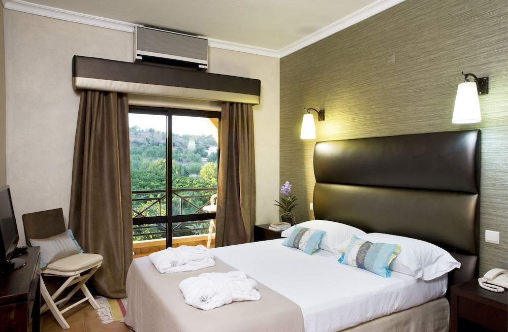 Parque Das Laranjeiras — Hotel rooms in Vilamoura, Faro