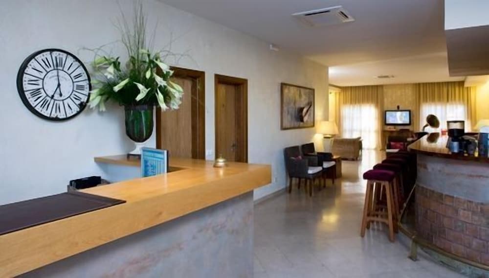Parque Das Laranjeiras — Hotel building in Vilamoura, Faro