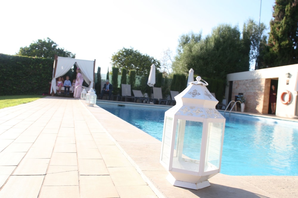 Parque Das Laranjeiras — Swimming pool in Vilamoura, Faro