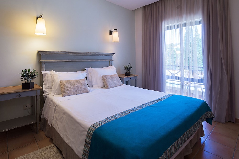 Parque Das Laranjeiras — Hotel rooms in Vilamoura, Faro