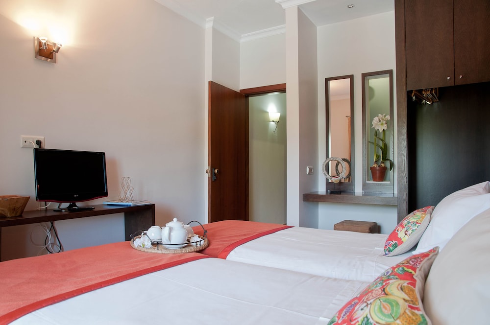 Parque Das Laranjeiras — Hotel rooms in Vilamoura, Faro