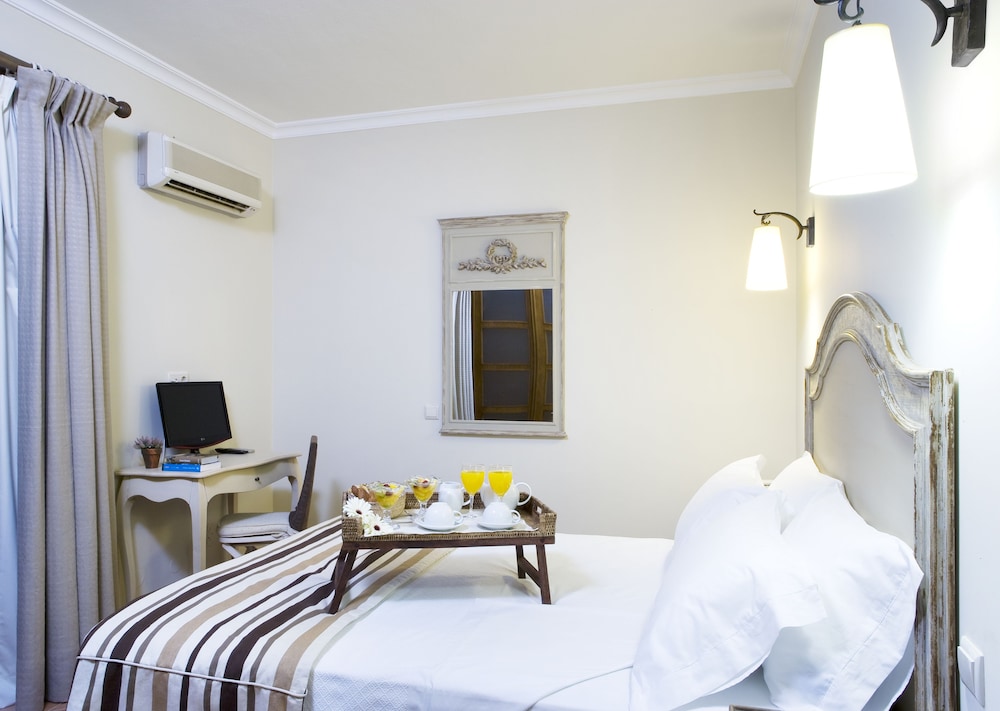 Parque Das Laranjeiras — Hotel rooms in Vilamoura, Faro