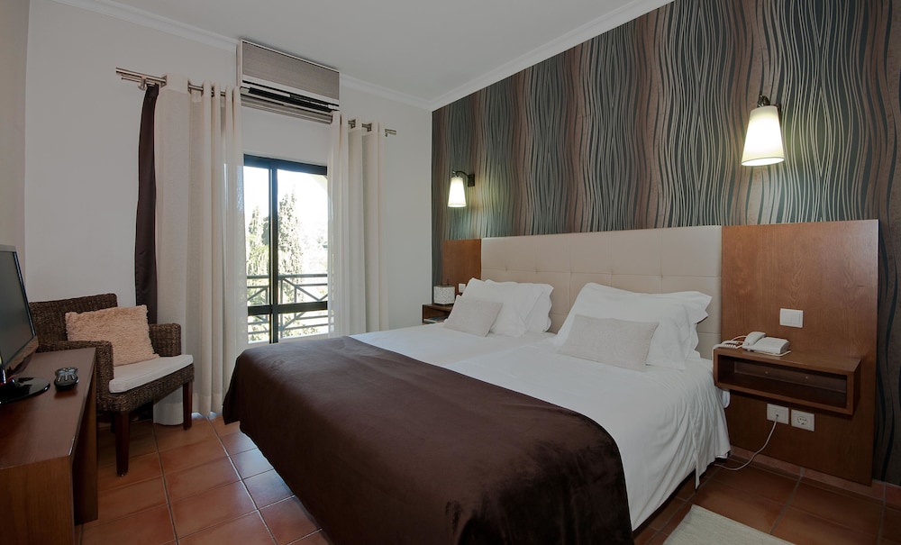 Parque Das Laranjeiras — Hotel rooms in Vilamoura, Faro