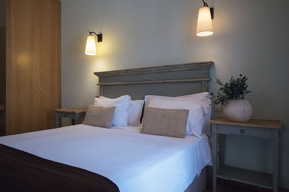 Parque Das Laranjeiras — Hotel rooms in Vilamoura, Faro