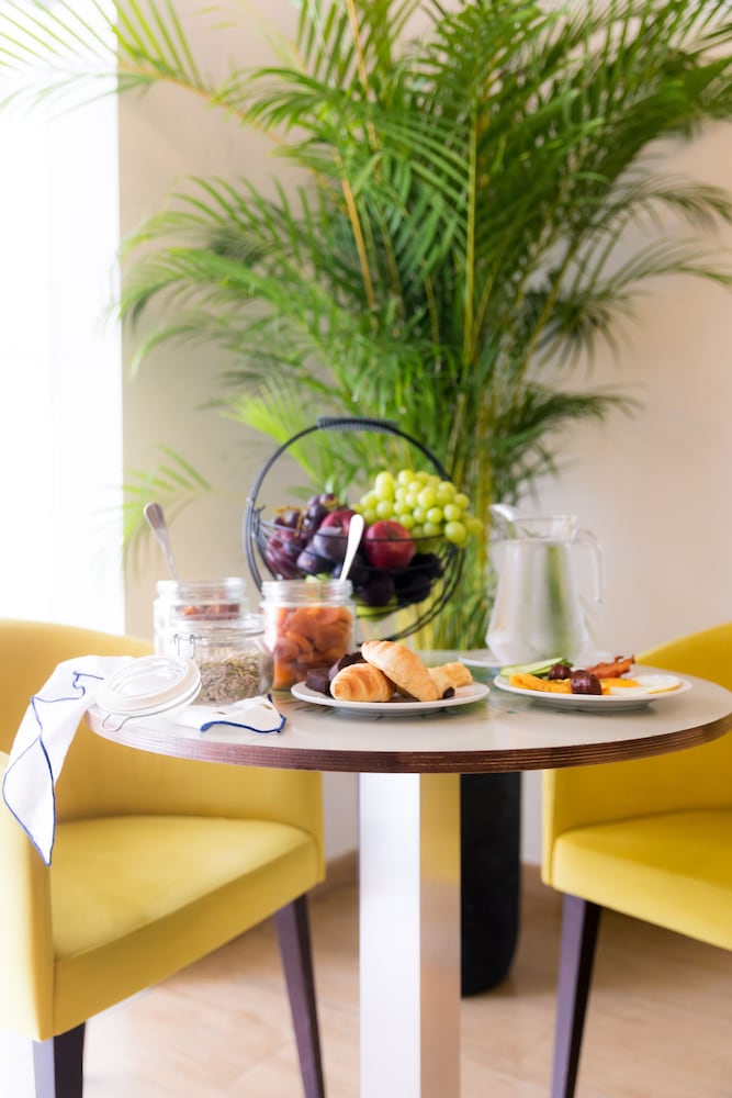 Mikes Kanarium Hotel — Restaurant & bars in Larnaca, Larnaca Region