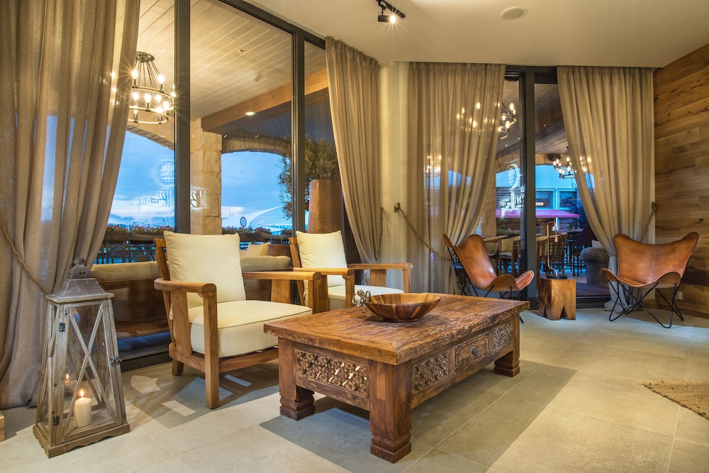 Blu Bay Hotel Sozopol — Restaurant & bars in Sozopol, Burgas Region