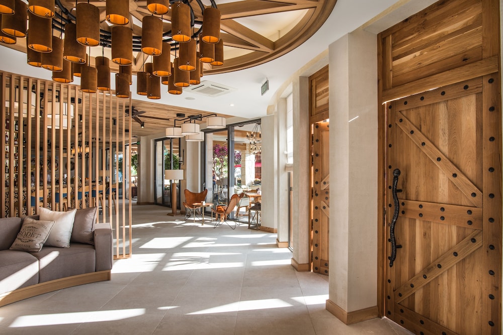 Blu Bay Hotel Sozopol — Restaurant & bars in Sozopol, Burgas Region