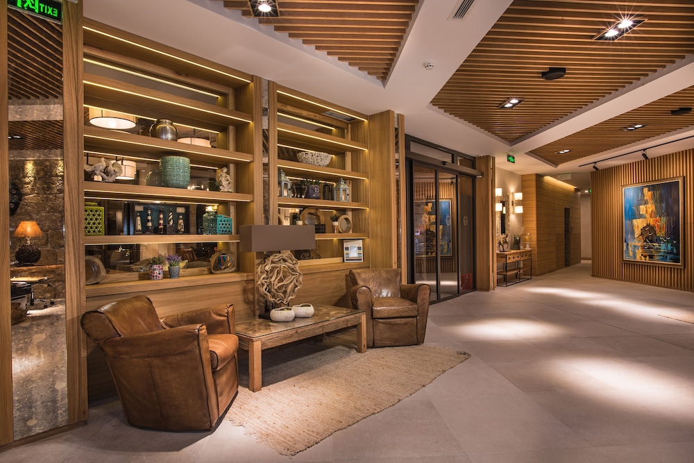 Blu Bay Hotel Sozopol — Hotel building in Sozopol, Burgas Region
