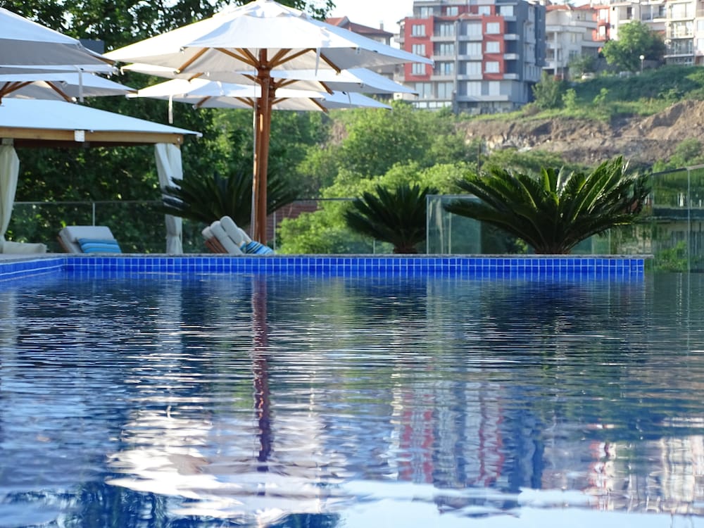 Blu Bay Hotel Sozopol — Swimming pool in Sozopol, Burgas Region