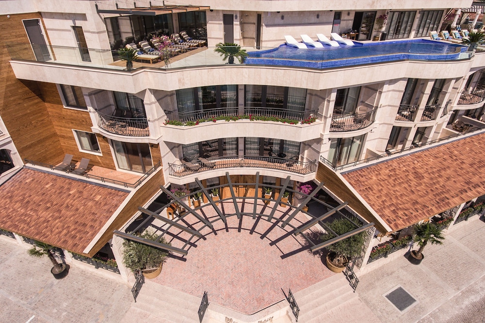 Blu Bay Hotel Sozopol — Hotel building in Sozopol, Burgas Region