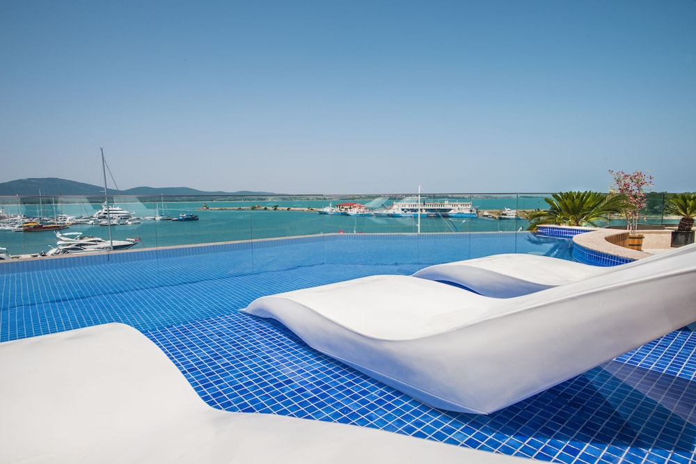 Blu Bay Hotel Sozopol — Main photo in Sozopol, Burgas Region