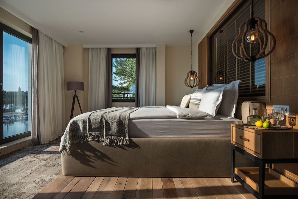 Blu Bay Hotel Sozopol — Hotel rooms in Sozopol, Burgas Region
