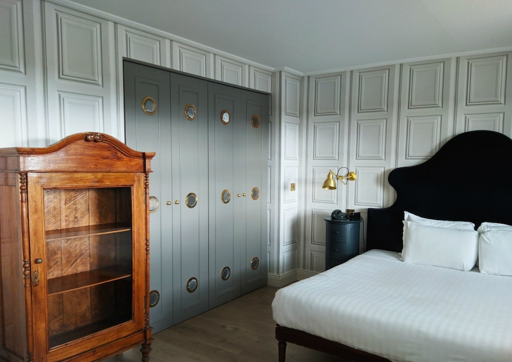 Pembroke Townhouse — Hotel rooms in Dublin, Dublin City