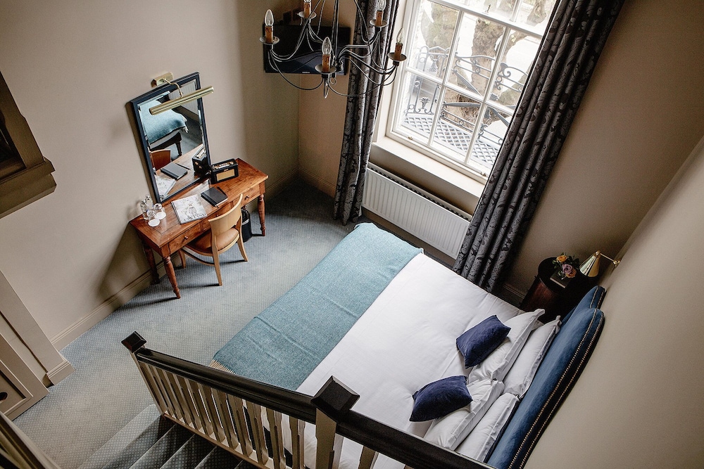 Pembroke Townhouse — Hotel rooms in Dublin, Dublin City