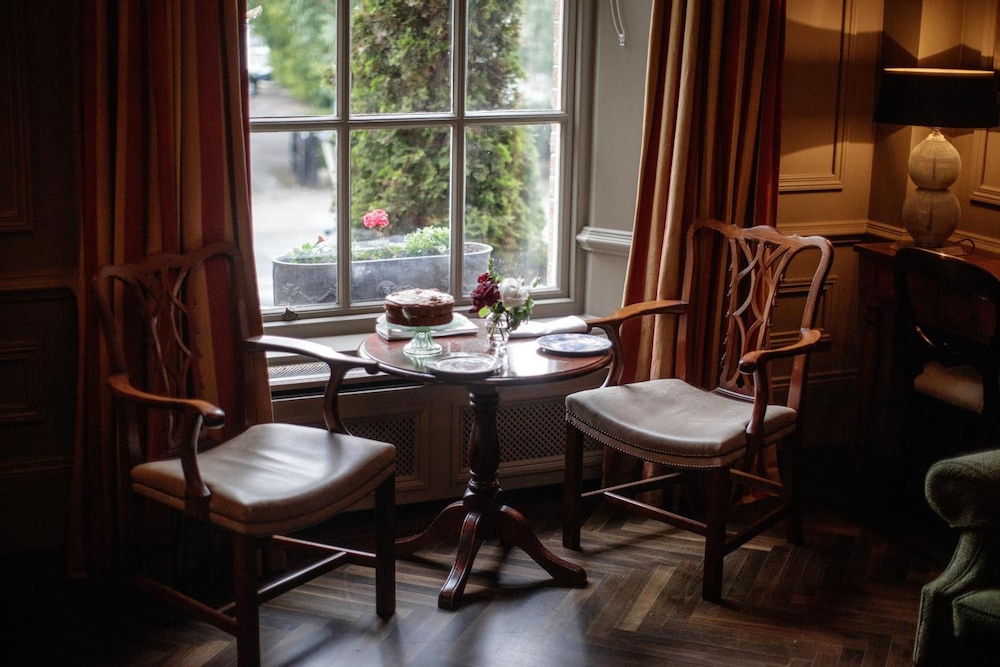 Pembroke Townhouse — Restaurant & bars in Dublin, Dublin City