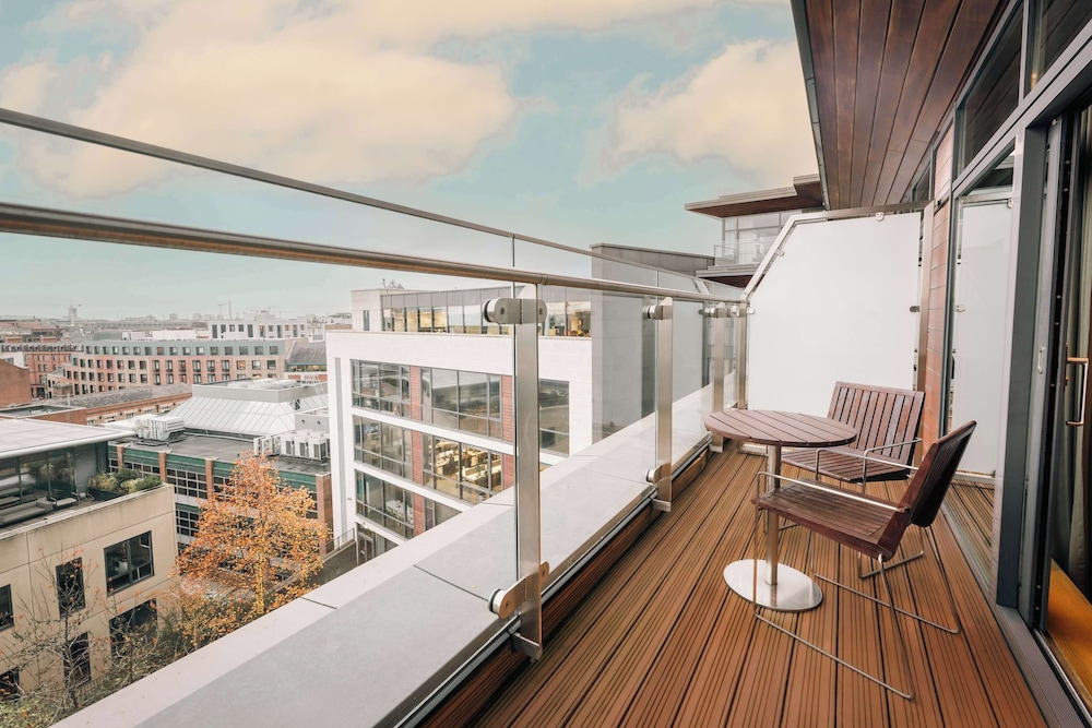 Radisson Blu Royal Hotel, Dublin — Hotel building in Dublin, Dublin City