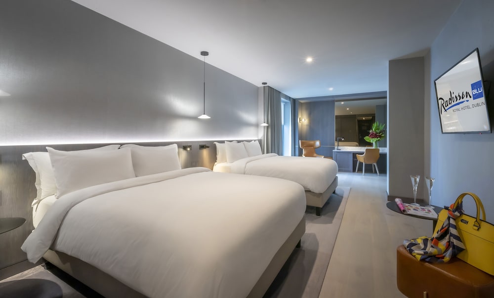 Radisson Blu Royal Hotel, Dublin — Hotel rooms in Dublin, Dublin City