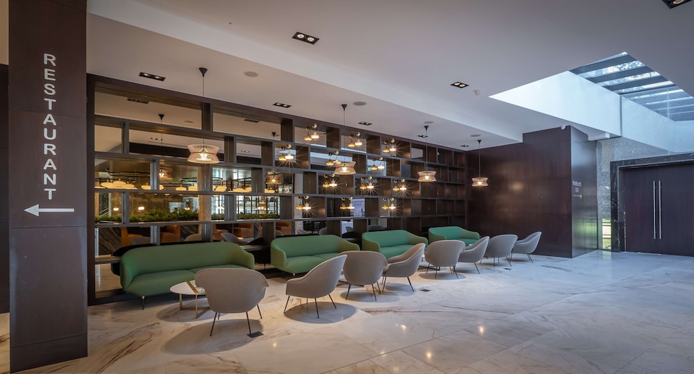 Radisson Blu Royal Hotel, Dublin — Restaurant & bars in Dublin, Dublin City