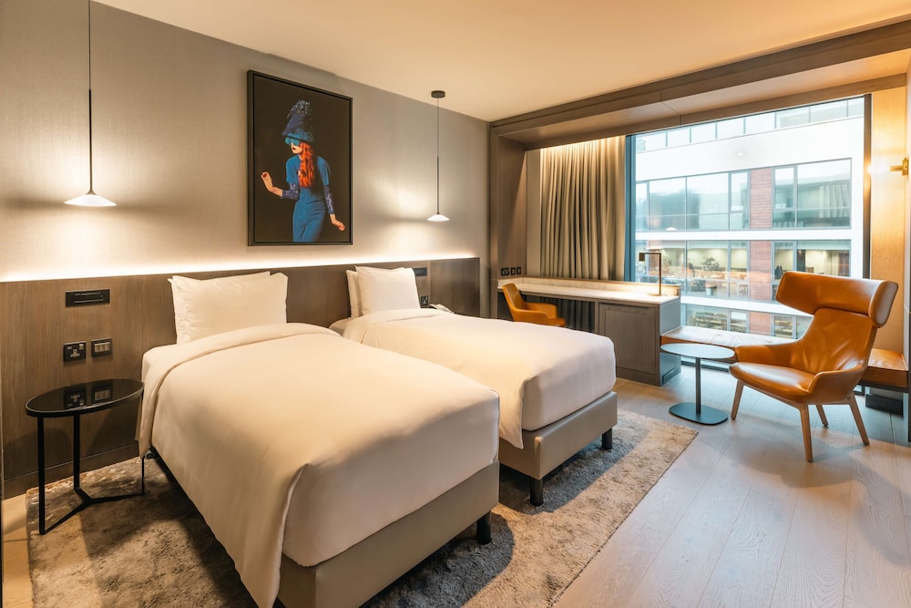 Radisson Blu Royal Hotel, Dublin — Hotel rooms in Dublin, Dublin City