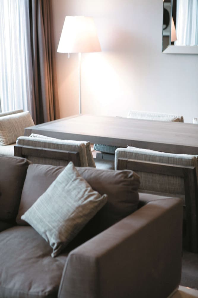 Radisson Blu Royal Hotel, Dublin — Hotel rooms in Dublin, Dublin City